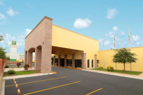  Holiday Inn Monterrey Norte, an IHG Hotel  Монтерей